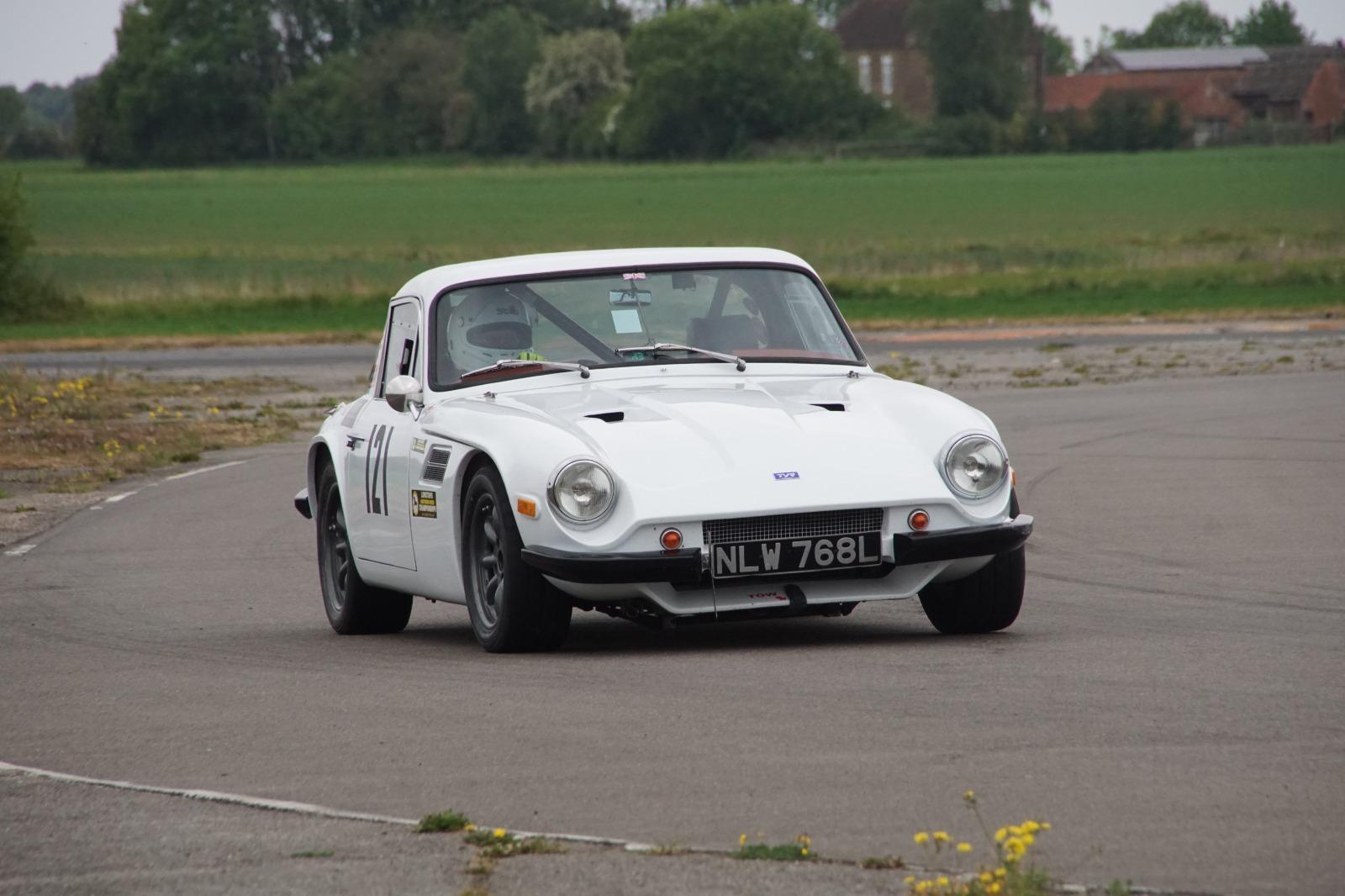 692f1d59-42ba-4c36-9f77-4c2d7362fccf